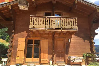 Image de Beau chalet alpin traditionnel