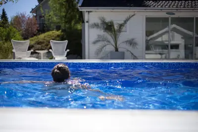 Image de Villa de luxe avec piscine, bain à remous extérieur et pool house