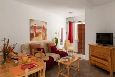 Image de Hélios2 4\/6pers -2 chambres - plage 5 mn à pied, piscine chauffée 28 degrés