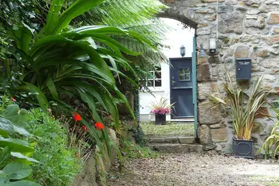 Image de Abbey Stables - refuge d'inspiration romantique dans le vieux port