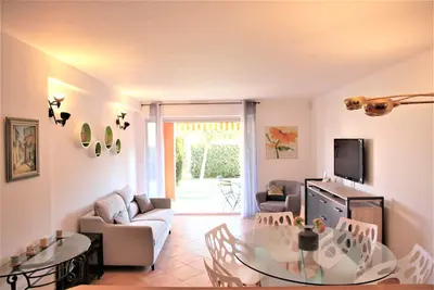 Image de Découverte Ile de Porquerolles - 200m plages  CLASSÉ 4* Rez de Jardin