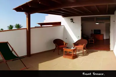 Image de Baie de Cotillo Ii. Terrasse, plage et détente. WiFi +