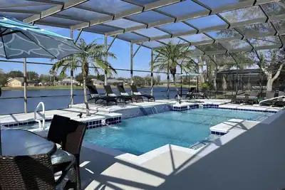 Image de Spectaculaire vue sur le lac à quelques minutes de Disney - récemment rénové