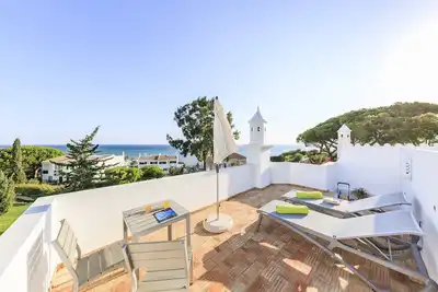 Image de Vue sur la mer! ! ! 2 chambres