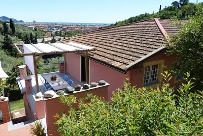 est un petit appartement récemment restauré. Idéal pour un couple.
