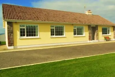 Image de Chalet paisible au large de l'Anneau du Kerry sur le Wild Atlantic Way avec une connexion Wi-Fi