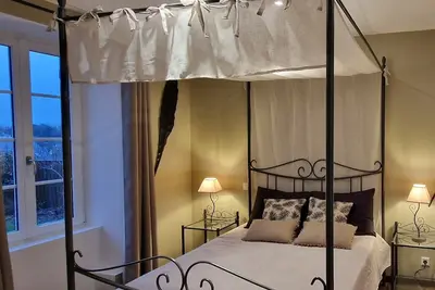 Image de Maison de caractère indépendante avec jardin clos