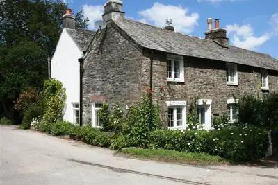Image de Hollyhocks Cottage, on the Camel Trail