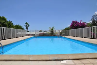 Image de Charmant studio dans résidence sécurisée avec grande piscine et vue mer
