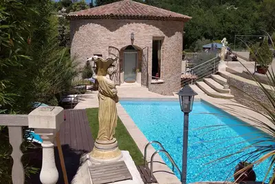 Image de Villa DÉCORATION Incroyable Avec Piscine Ac Wifi