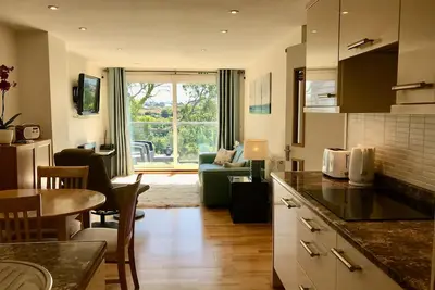 Image de Appartement avec vue sur la campagne, à proximité de la plage et de nombreux Reso Cornish populaire