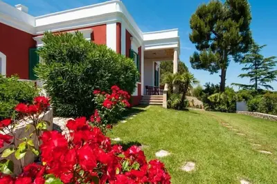 Villa avec piscine privée à 8 kilomètres des plages adriatiques des Pouilles