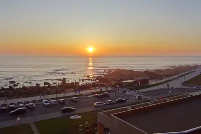 Image de Appartement en bord de mer avec 3 chambres. Vue imprenable sur la mer.