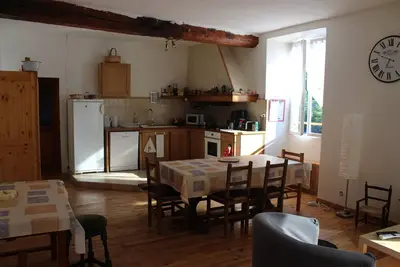 Image de Maison 6 personnes, grands volumes et grand jardin clos