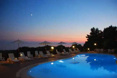 Paradise Bay of the Moon Resort avec une vue imprenable sur la mer -