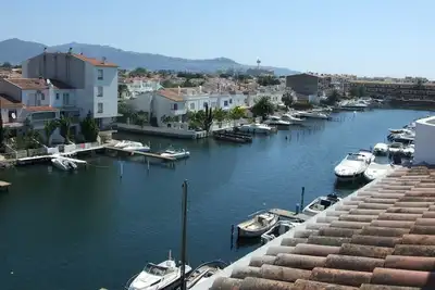 Image de Empuriabrava: Duplex \/ Marina Apartment With Closed Garage and Mooring