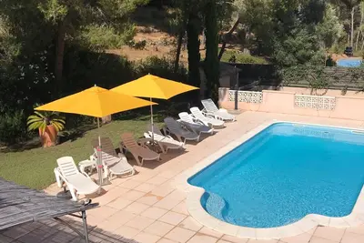 Image de Villa individuelle, Piscine & Jardin, clos, Calme, Bandol, Parking