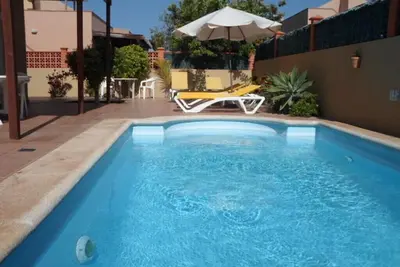 Image de Villa de luxe, piscine chauffée, wi-fi - 300 mt de la mer.