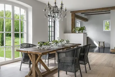 Image de Maison de campagne, sauna, cheminée, coin merveilleusement isolée, romant. Lieu près de la lentille de Holly