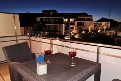 Image de Appartement rénové avec un balcon sur la plage nord