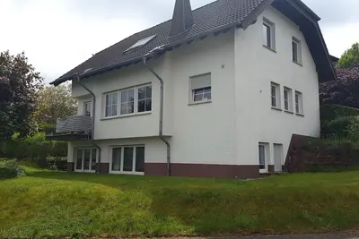 Image de Naturpark Eifel, appartement moderne avec 2 chambres et vues lointaines