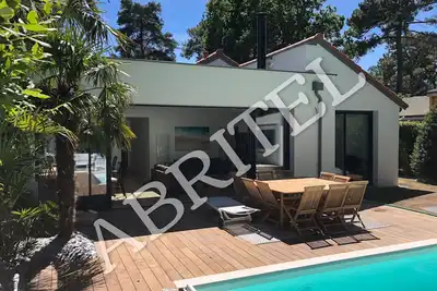 Image de DÉTENTE Et Bien-ÊTRE 4 Saisons, 4 Chambres, Piscine Chauffee L'Ete