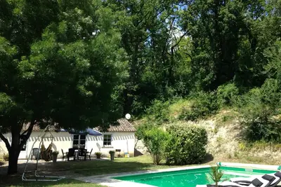 Image de Gite paisible avec piscine privée à la campagne