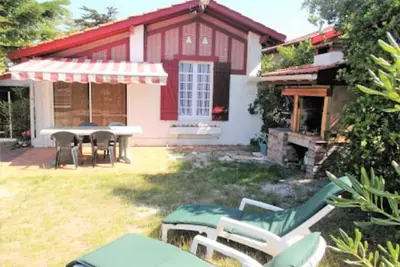 Image de Très agréable maison de style Basque située quartier Sud de Lacanau-Océan