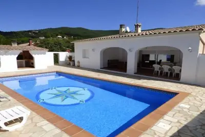 Image de Villa Marylin A Calonge Entre Playa De Aro Et Palamos De De 1 A 7 Personnes.