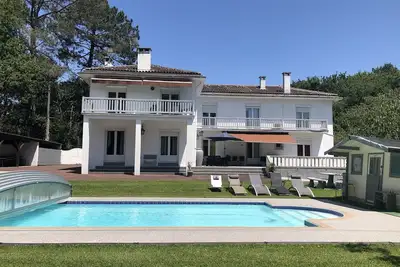 Image de 200m² piscine tennis salle de jeux privés 4000m² | Biarritz \/ Bidart | Rdc Villa