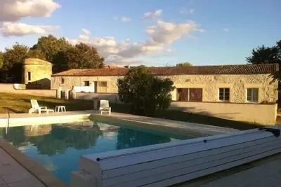 Image de Gite du 17ème siècle en Charente Maritime 15mn des plages