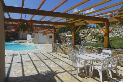 Image de Gîte + Piscine Privée + Jardin : \"Le Panorama\" (6-8 pers. )<br>