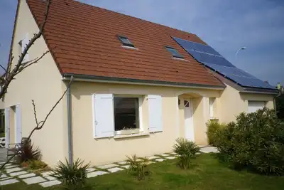 Image de Plage du débarquement : maison avec jardin calme et agréable
