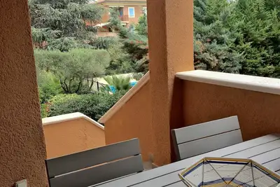 Image de Appartement A 2 Pas De La Place Des Lices Dans Residence Avec Piscine Et Parking