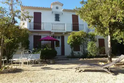 Image de Location cassis vacances villa provençale 11p face mer 400m port plage