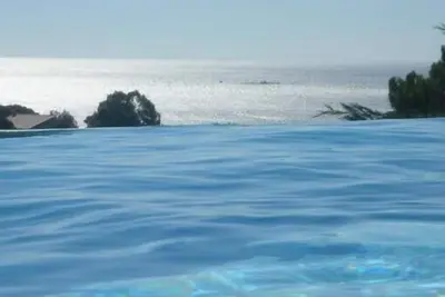 Image de Villa, St Maxime vue mer, calme, climatisée, et piscine chauffée