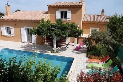 Maison Provençale Avec Piscine Vaucluse, avec Bonne Prestations