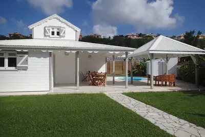 Image de Diamant, charmante villa F5 conviviale, dans lotissement calme, proche de la mer.
