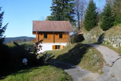 Image de Chalet Les Ecureuils Calme Belle Vue 3 kms de Gerardmer relié fibre \n2 Sdb