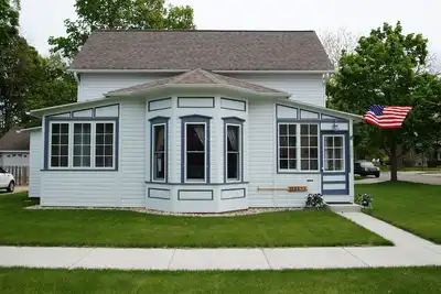 Image de Birky historique sur Butler au centre-ville de Saugatuck (uniquement sur Vrbo ou Homeaway)