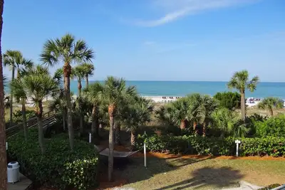 Image de Cette escapade parfaite île 2 Br / 2 Ba sur Longboat Key avec une belle plage et piscine