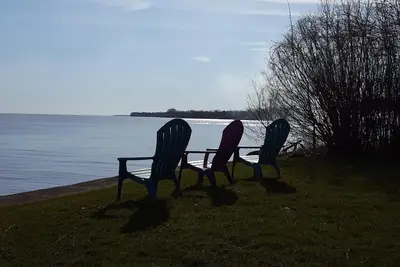 Image de Lakefront Home on Beautiful Lake Ontario, près de Niagara Falls