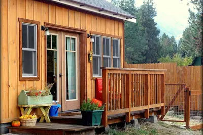 Image de Le chalet Ă Farmstead Hollow; Retraite chaleureuse et confortable 2 miles Ă l'ouest de Hamilton