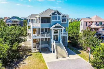 Soundside Island Charm, Kinnakeet Shores-Pool, Bain à remous, salle de jeux, À pied de la plage