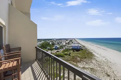 Image de Paradise30A ~ Casa Francesca, Penthouse à 2 étages, vue sur le lac et le golfe, chaises de plage saisonnières