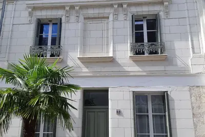 Image de Maison historique - Entièrement rénovée, située dans le centre d'Amboise.