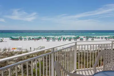 Image de Waterscape A201 Oceanfront! Remodelé en 2017 ~ Capacité d'accueil 14 ~ Wow View! À voir!
