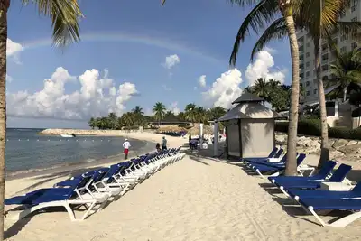 Image de Elégance abordable dans la plage de luxe avant 1 ch Condo