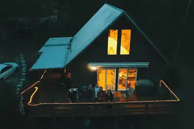 Image de Chalet dans les bois près de KPHole et accès gratuit à la rivière Rainbow