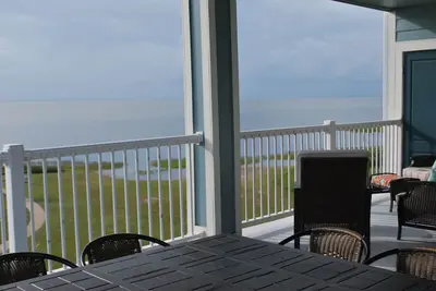 Image de Belle vue sur la baie de Galveston depuis cette superbe unité à Pointe West